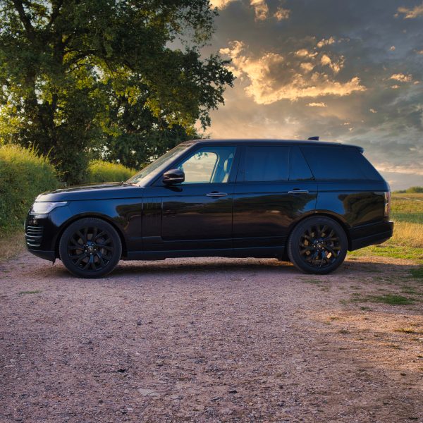 Range Rover + £3,000 Cash