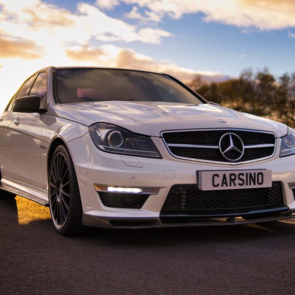 WHITE CARSMAS - Win cars, cash, tech, fashion, gifts and more INSTANTLY!